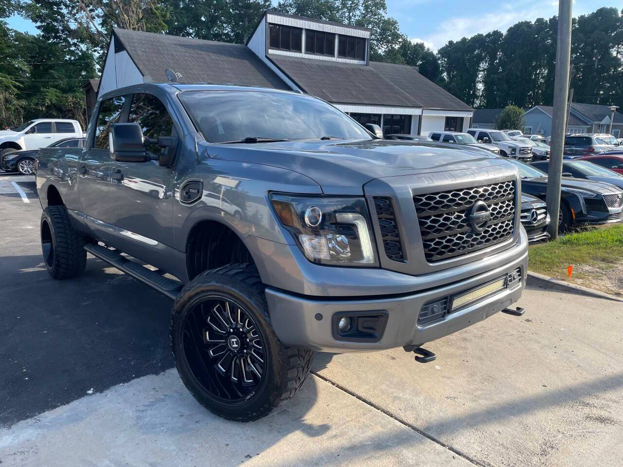 2018 Nissan Titan XD SV — Pickup Truck — 92,835 mi — Snellville, GA