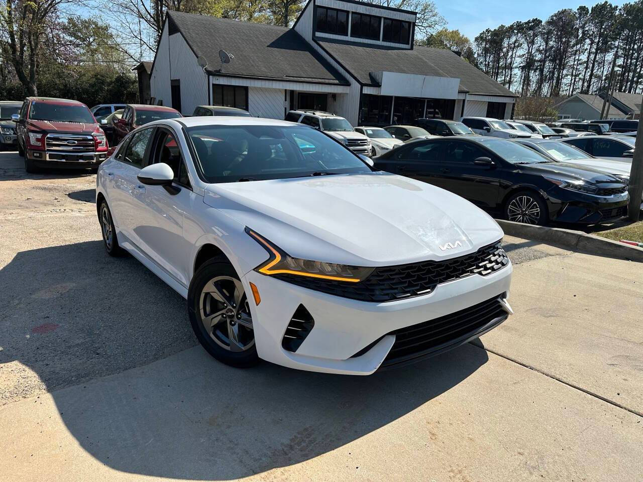 2022 Kia K5 LXS — Sedan — 75,354 mi — Snellville, GA