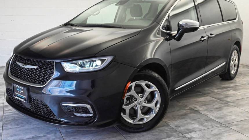 2022 Chrysler Pacifica Limited — Minivan — 61,973 mi — North Brunswick Township, NJ