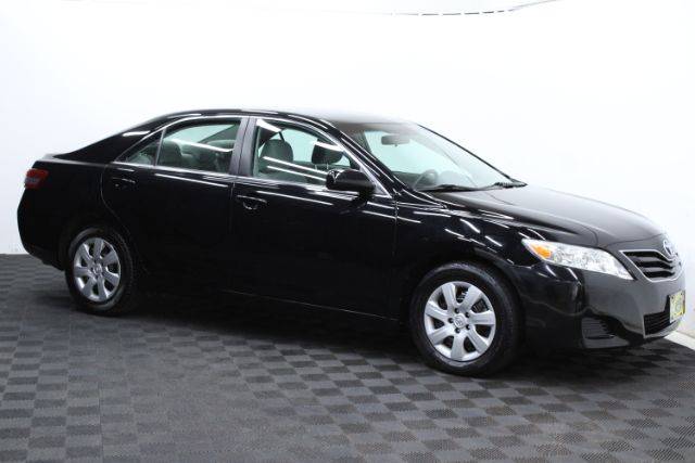 2011 Toyota Camry LE — Sedan — 27,063 mi — Chantilly, VA