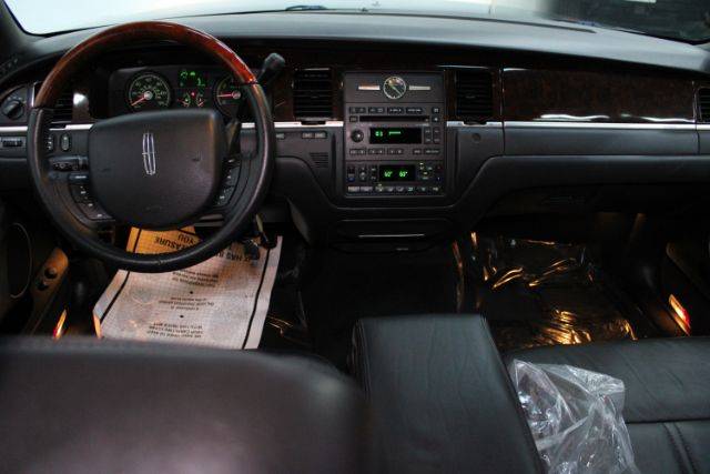 2008 Lincoln Town Car Limited — Sedan — 64,062 mi — Chantilly, VA