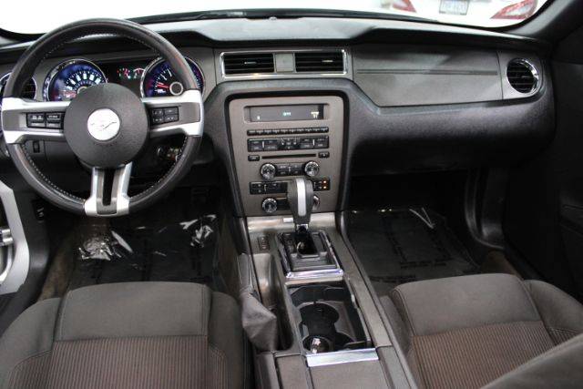 2014 Ford Mustang V6