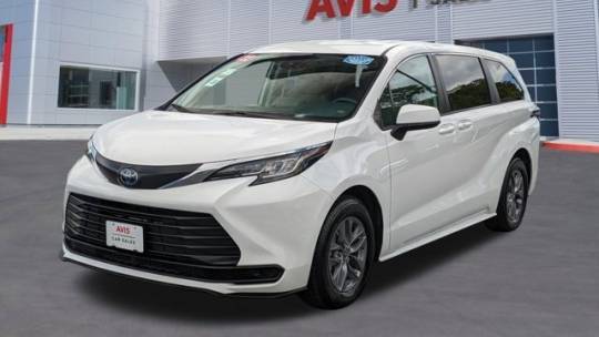2022 Toyota Sienna LE — Minivan — 44,848 mi — Orlando, FL