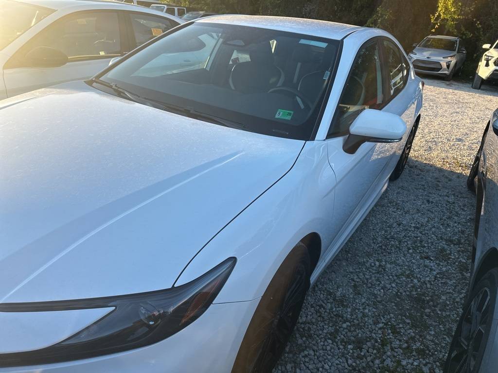 2025 Toyota Camry Hybrid SE — Sedan — 22,830 mi — Orlando, FL