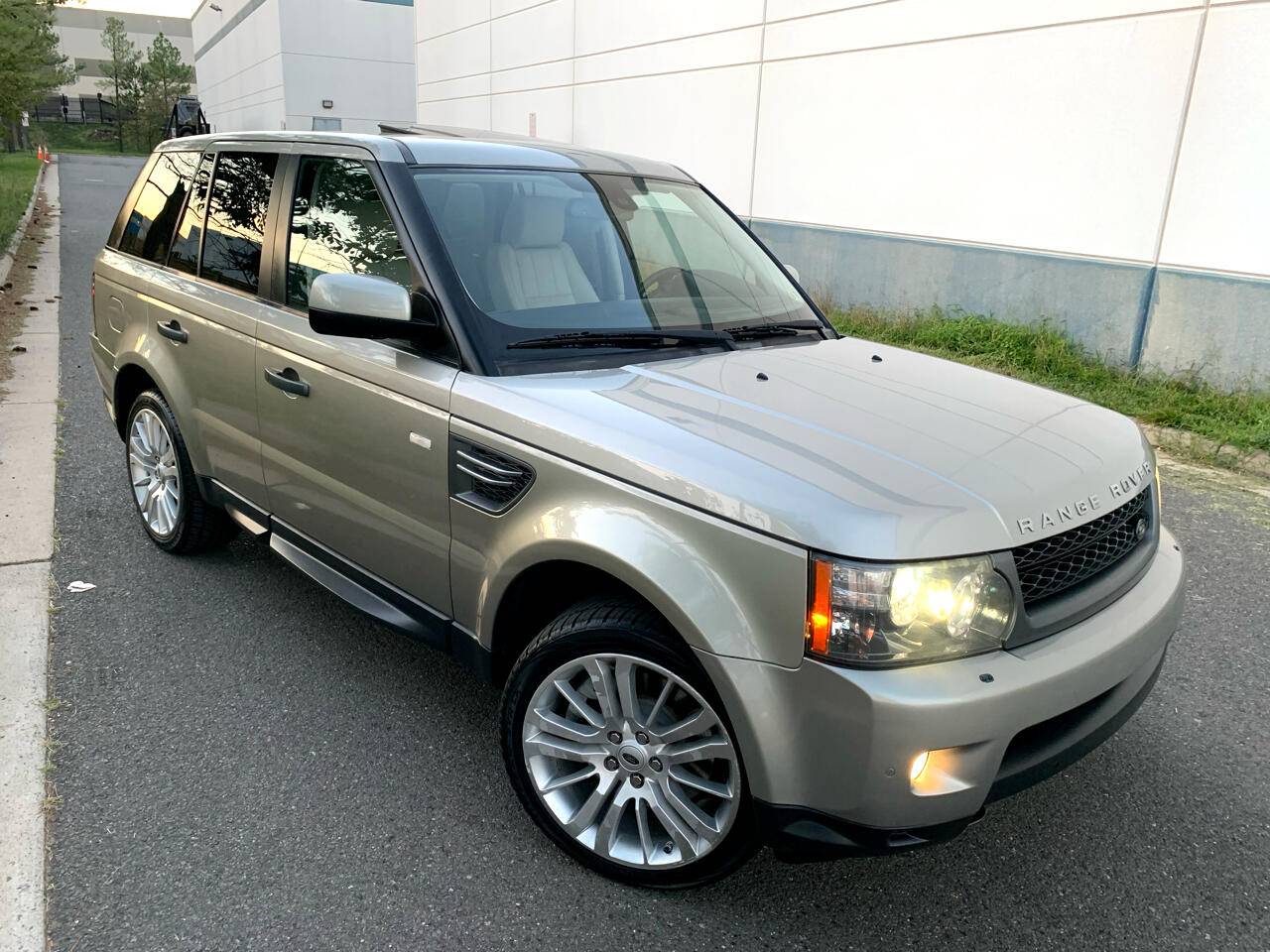 2011 Land Rover Range Rover Sport HSE LUX
