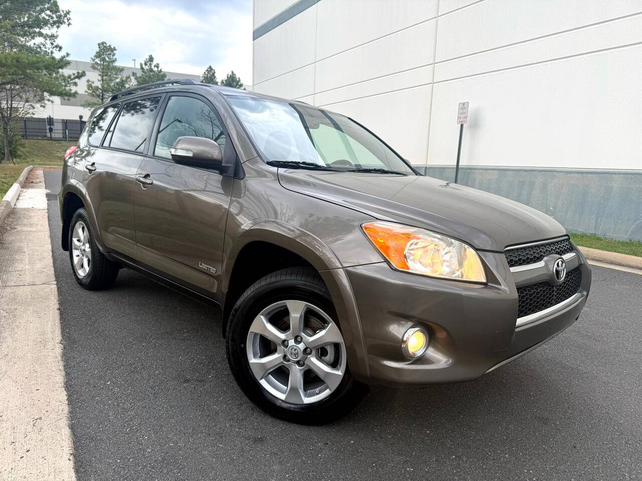 2010 Toyota RAV4 Limited V6 — SUV — 79,922 mi — Chantilly, VA