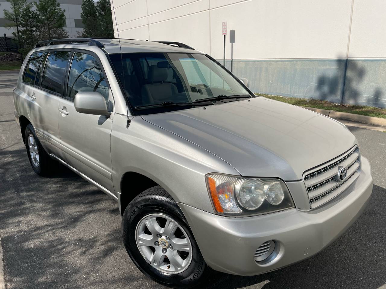 2003 Toyota Highlander Base V6 — SUV — 60,190 mi — Chantilly, VA