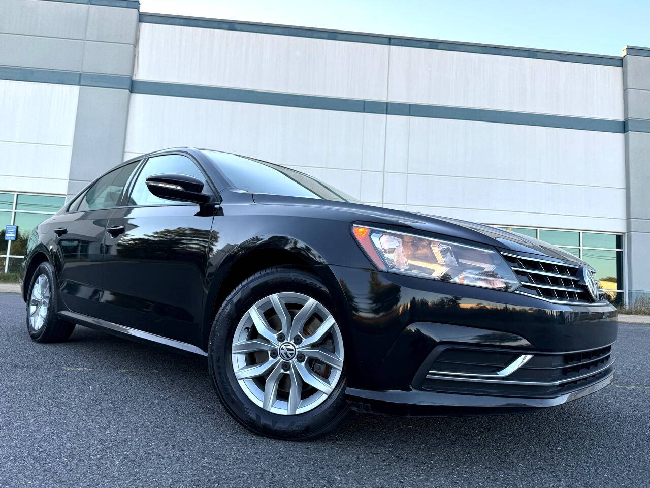 2018 Volkswagen Passat 2.0T S — Sedan — 30,498 mi — Chantilly, VA