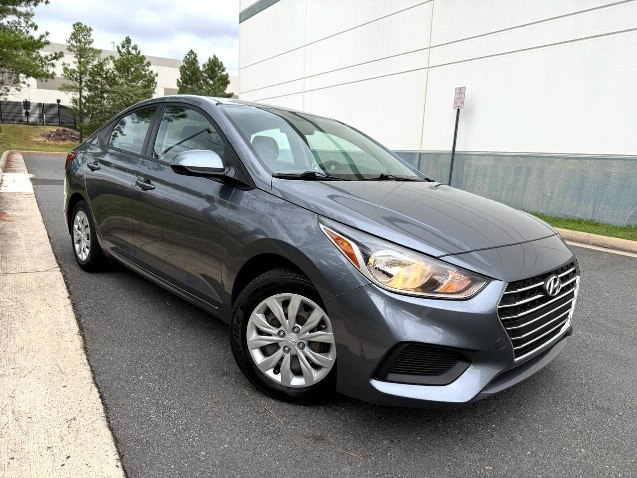 2020 Hyundai Accent SE