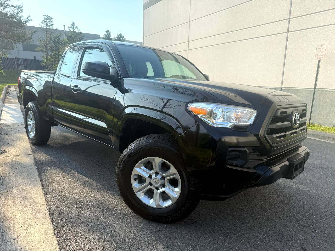 2017 Toyota Tacoma SR5 — Pickup Truck — 63,959 mi — Chantilly, VA