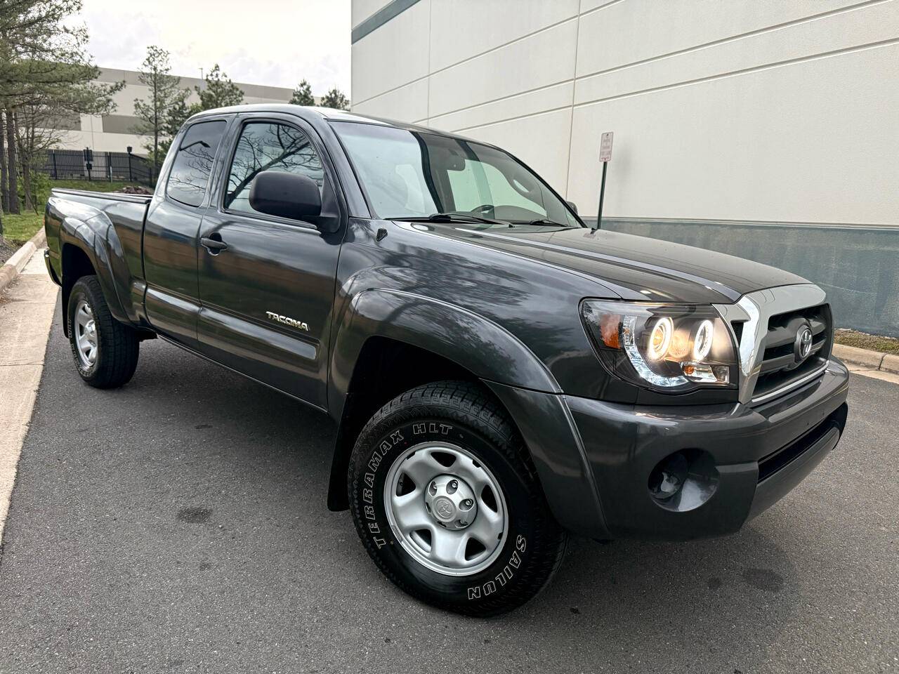 2010 Toyota Tacoma Base — Pickup Truck — 111,859 mi — Chantilly, VA