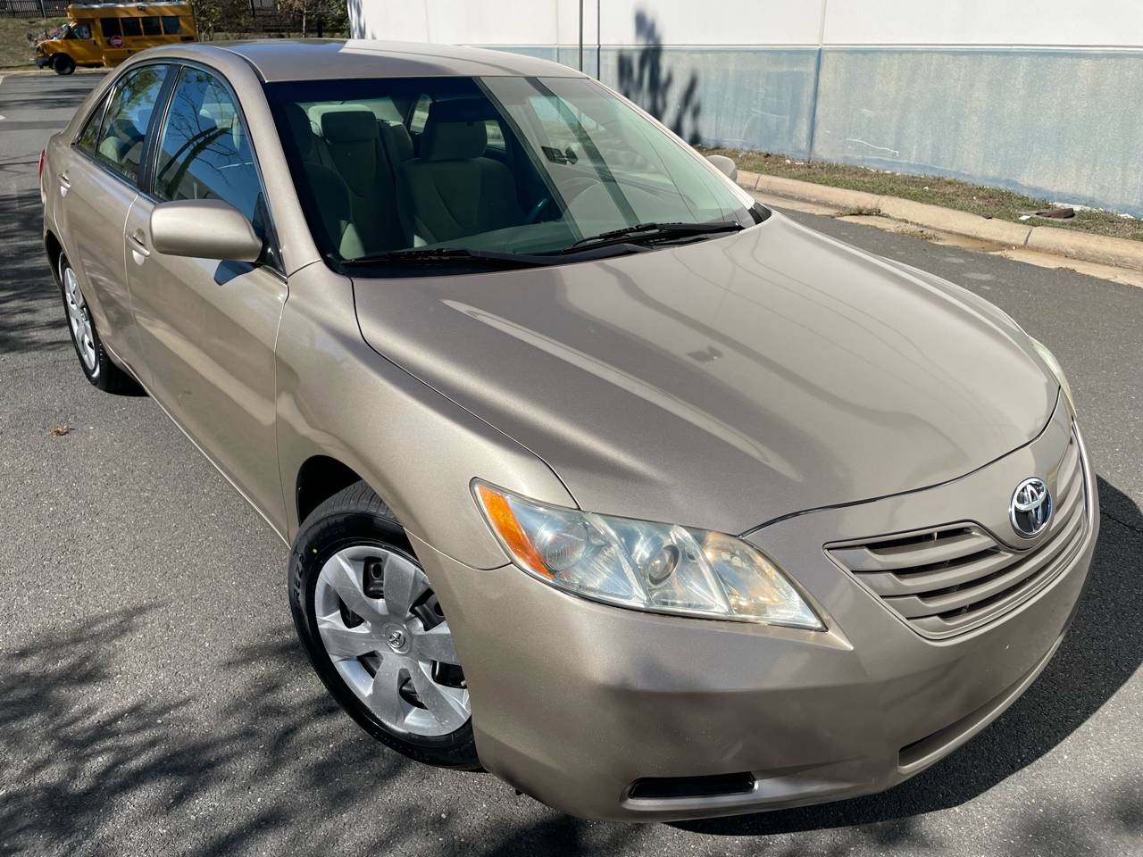 2009 Toyota Camry XLE V6 — Sedan — 71,612 mi — Chantilly, VA