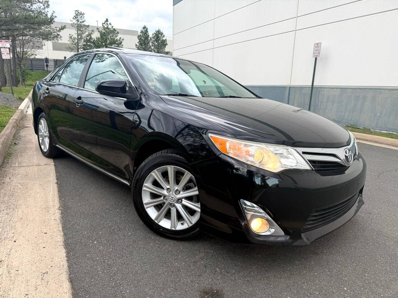 2013 Toyota Camry XLE — Sedan — 86,616 mi — Chantilly, VA