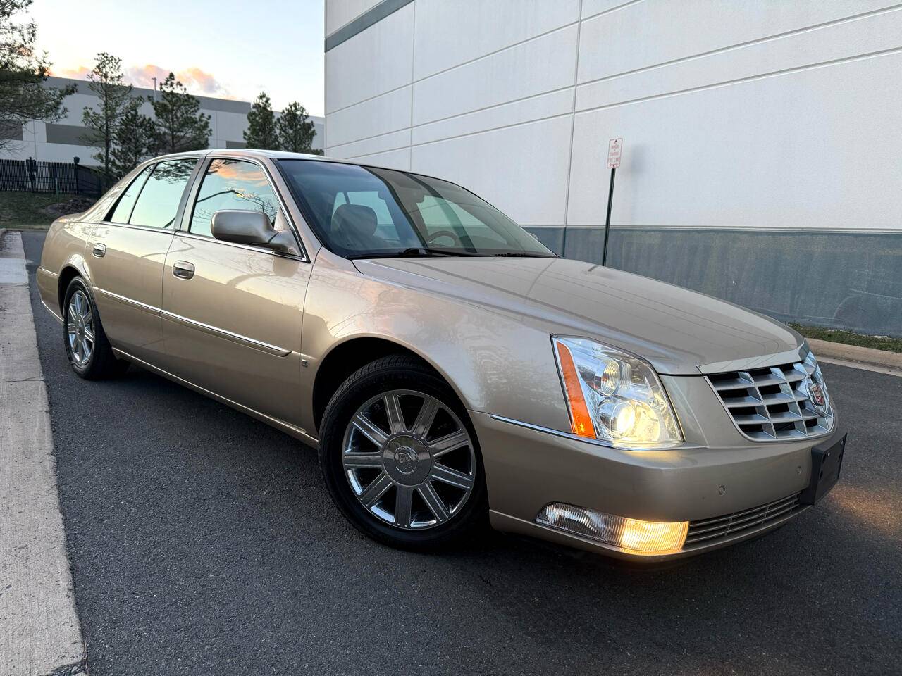 2006 Cadillac DTS 1SC — Sedan — 73,530 mi — Chantilly, VA