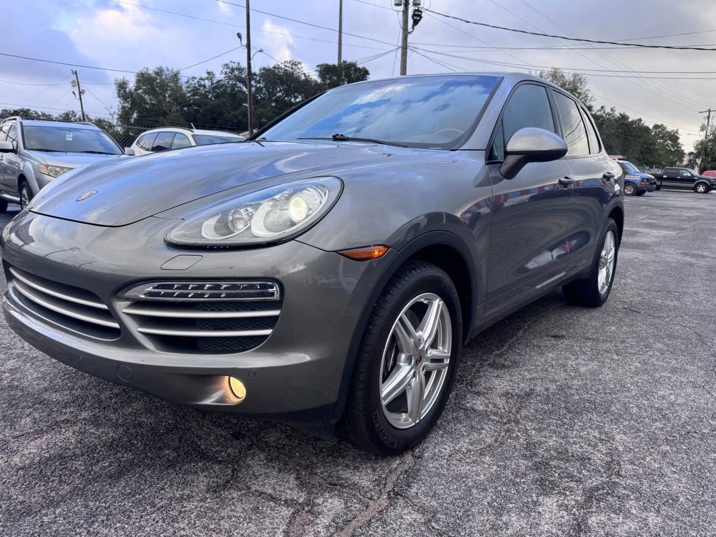 2014 Porsche Cayenne Platinum Edition