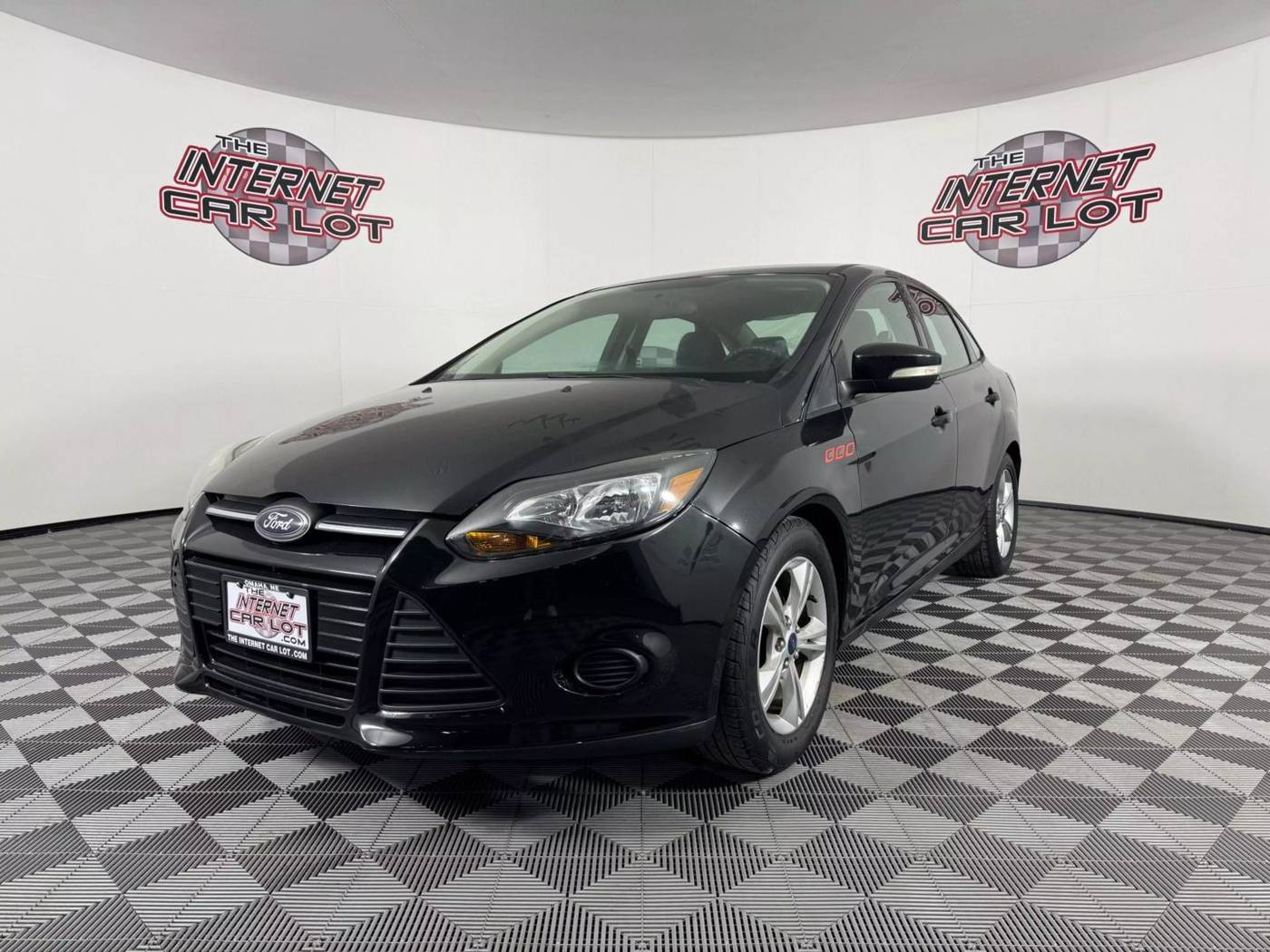 2014 Ford Focus SE — Sedan — 81,750 mi — Omaha, NE