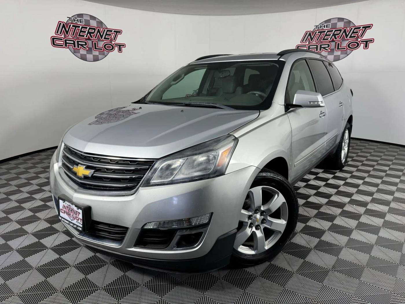 2017 Chevrolet Traverse LT — SUV — 142,636 mi — Omaha, NE