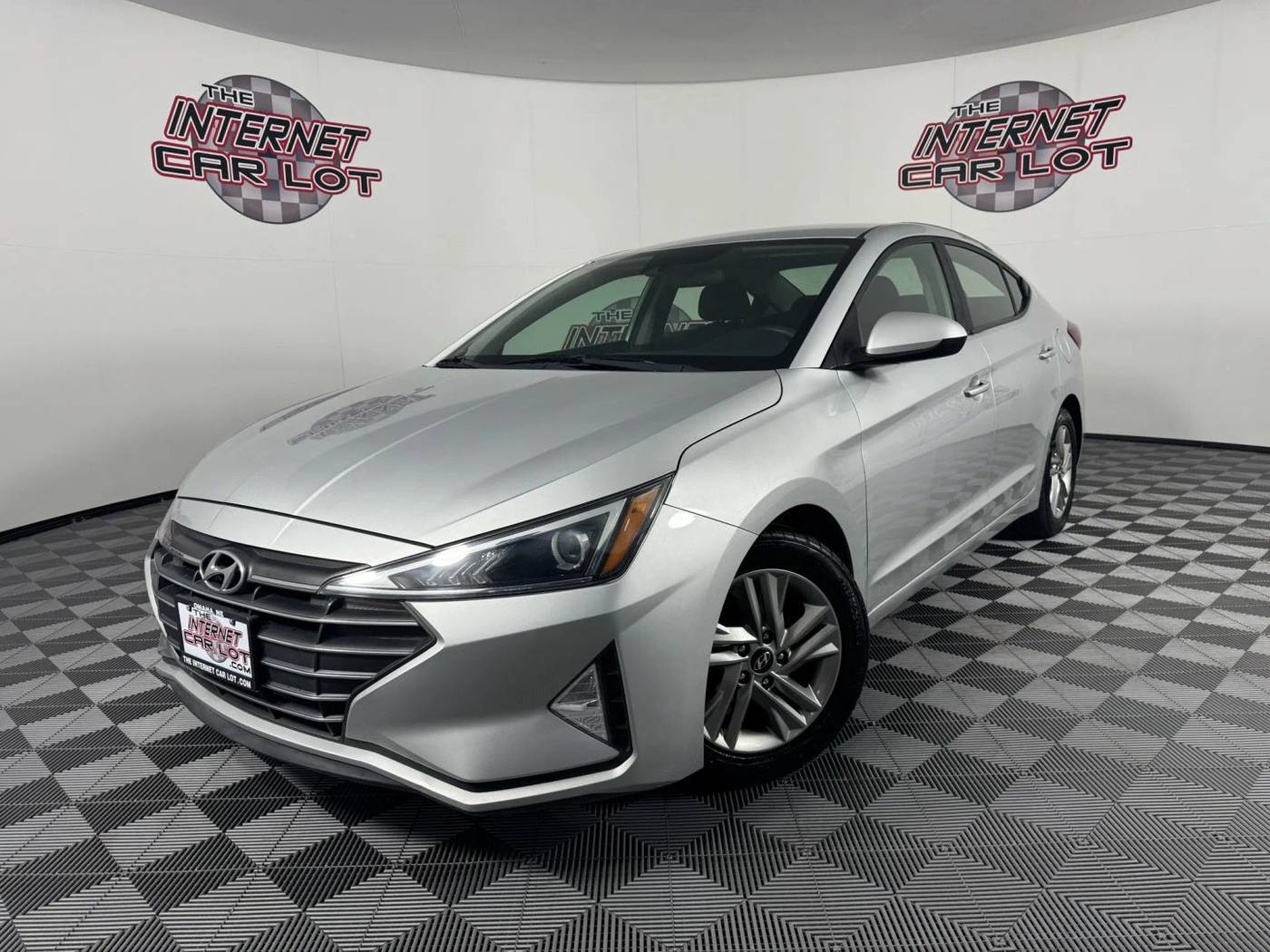 2019 Hyundai Elantra SEL — Sedan — 79,100 mi — Omaha, NE