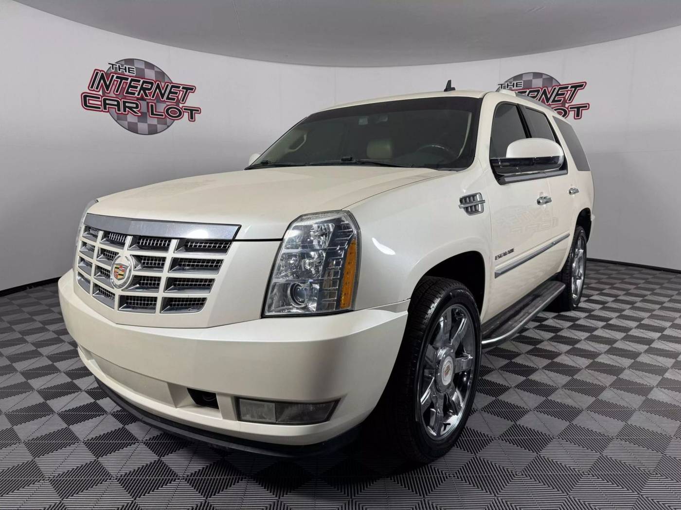 2013 Cadillac Escalade Luxury — SUV — 116,944 mi — Omaha, NE