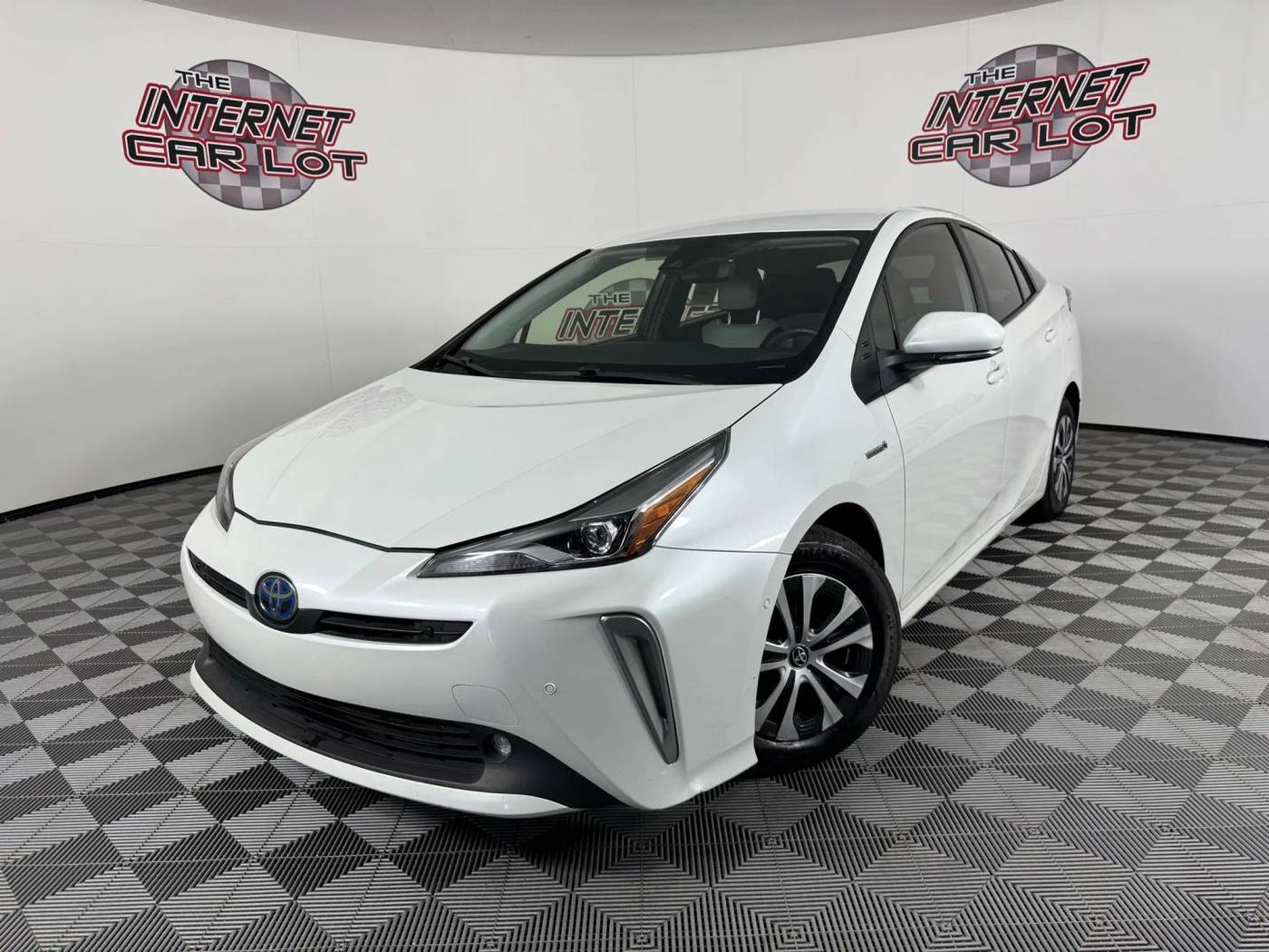 2021 Toyota Prius LE — Hatchback — 76,357 mi — Omaha, NE