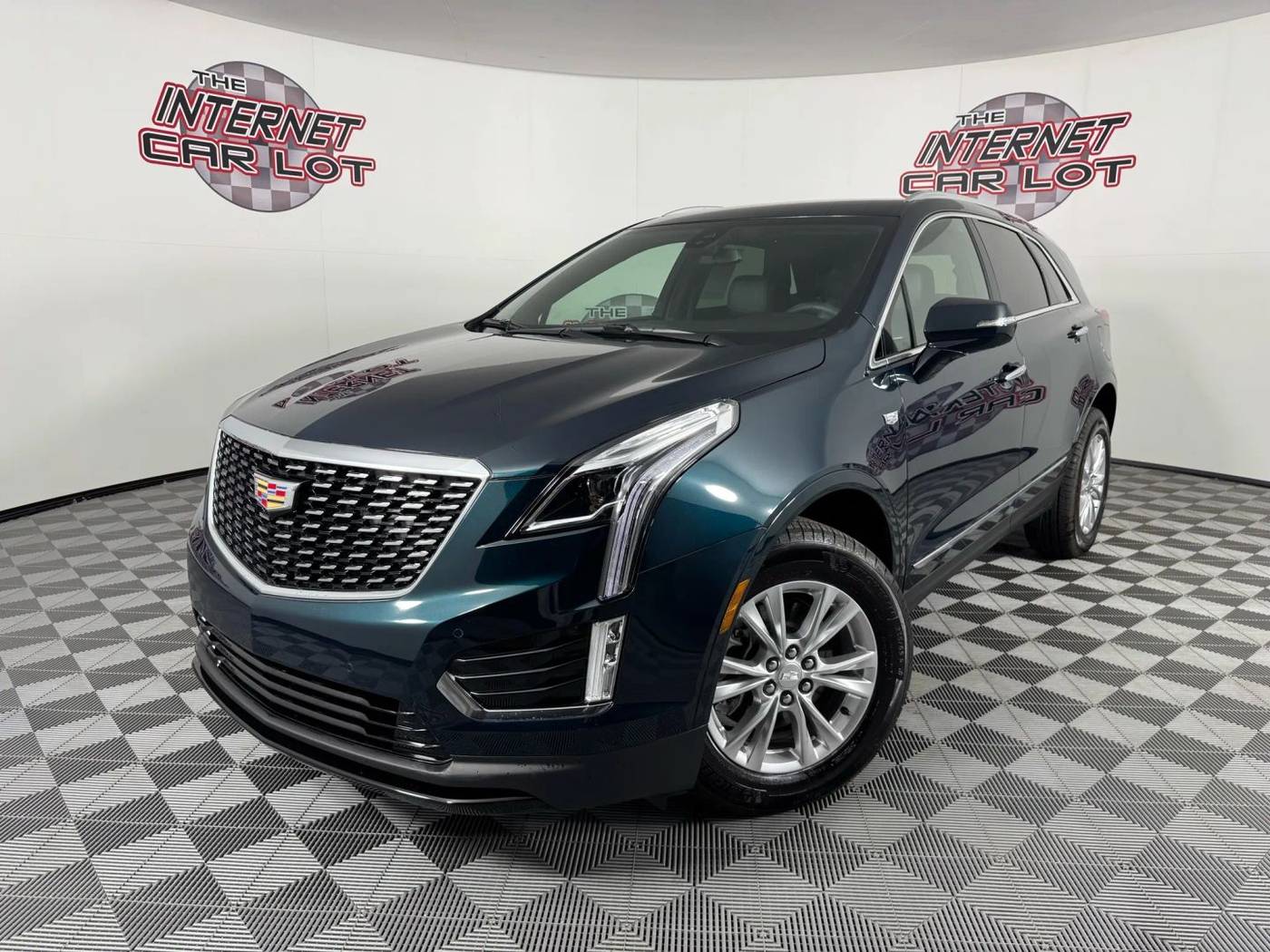 2025 Cadillac XT5 Luxury — SUV — 2,685 mi — Omaha, NE