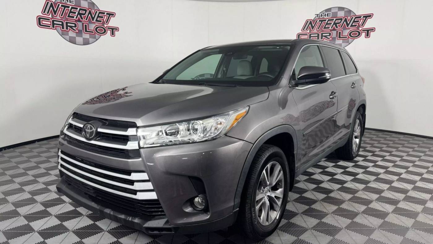 2019 Toyota Highlander LE
