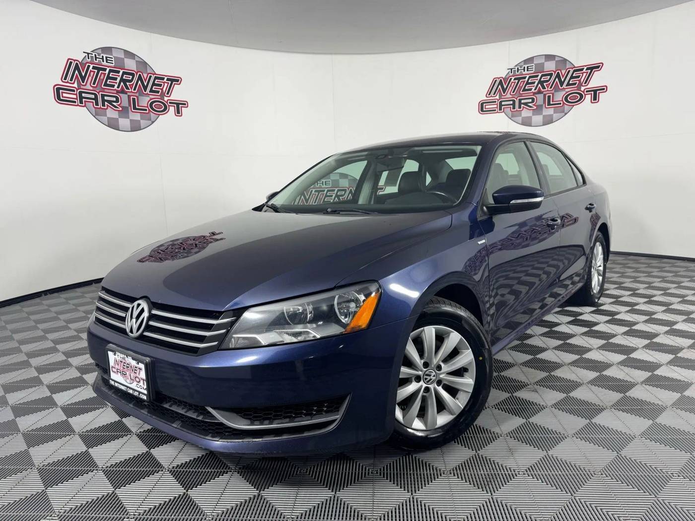 2015 Volkswagen Passat 1.8T S — Sedan — 169,421 mi — Omaha, NE