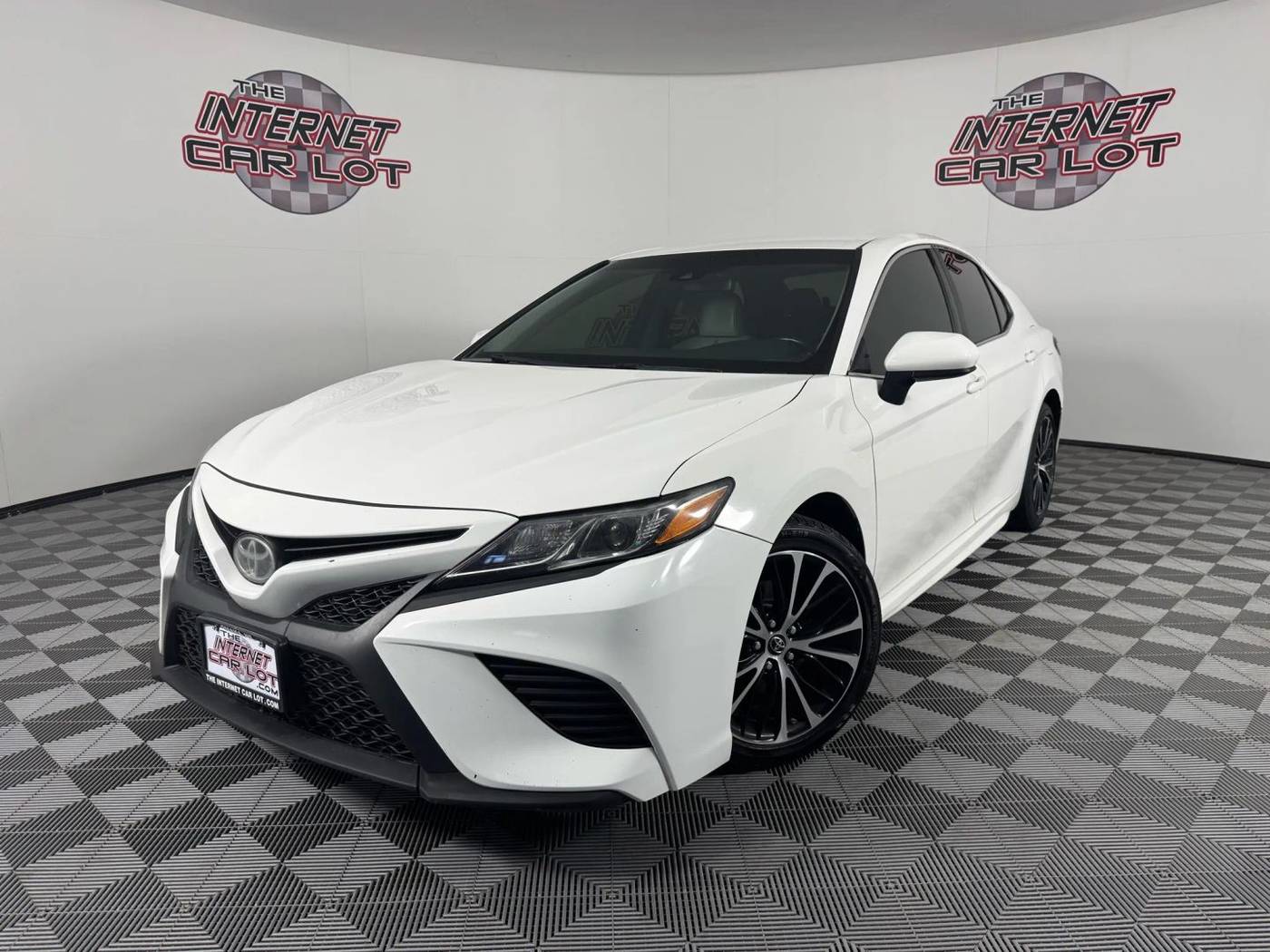 2018 Toyota Camry SE — Sedan — 178,025 mi — Omaha, NE