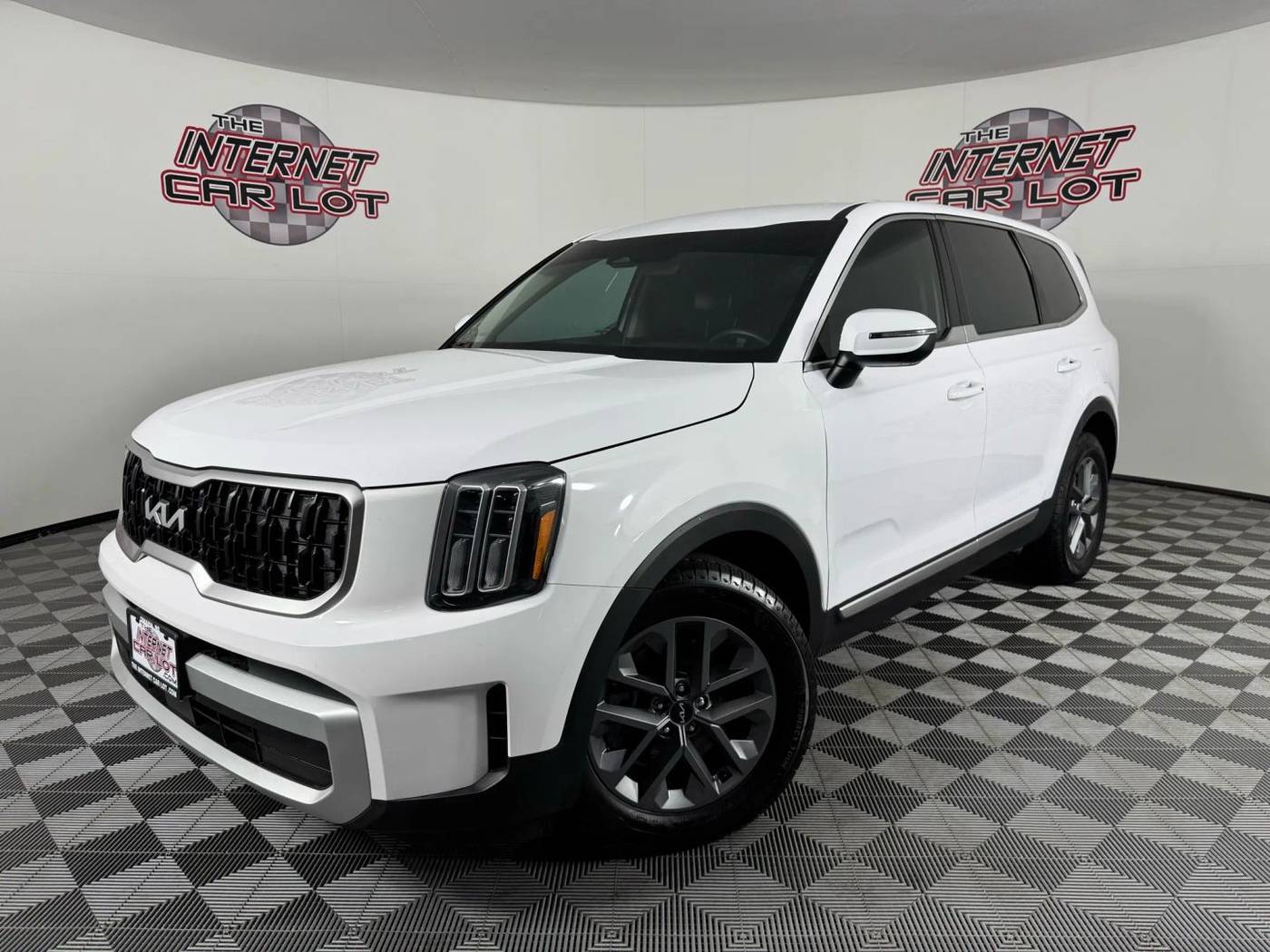 2024 Kia Telluride LX — SUV — 6,525 mi — Omaha, NE