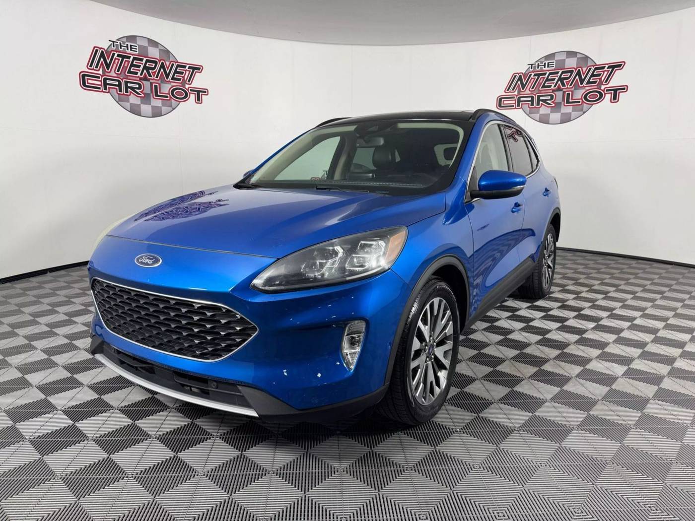 2020 Ford Escape Titanium — SUV — 50,106 mi — Omaha, NE