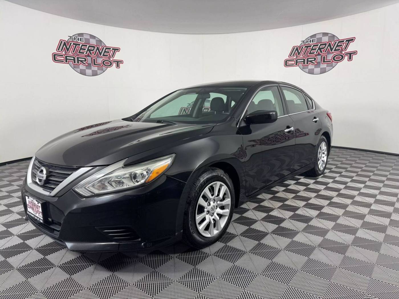 2017 Nissan Altima 2.5 S — Sedan — 90,659 mi — Omaha, NE