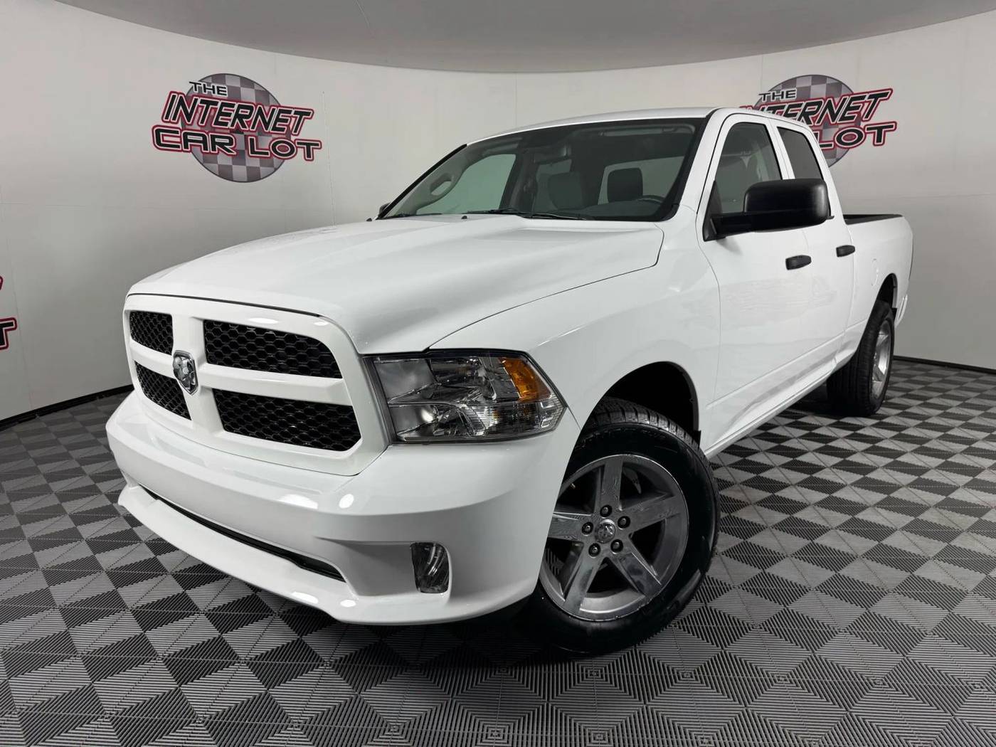2015 Ram 1500 Express — Pickup Truck — 13,115 mi — Omaha, NE