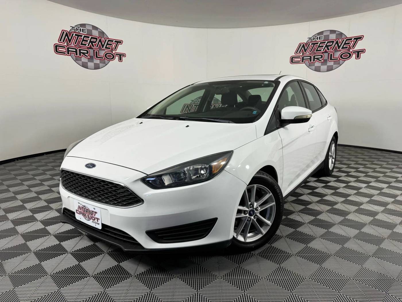 2015 Ford Focus SE — Sedan — 96,762 mi — Omaha, NE