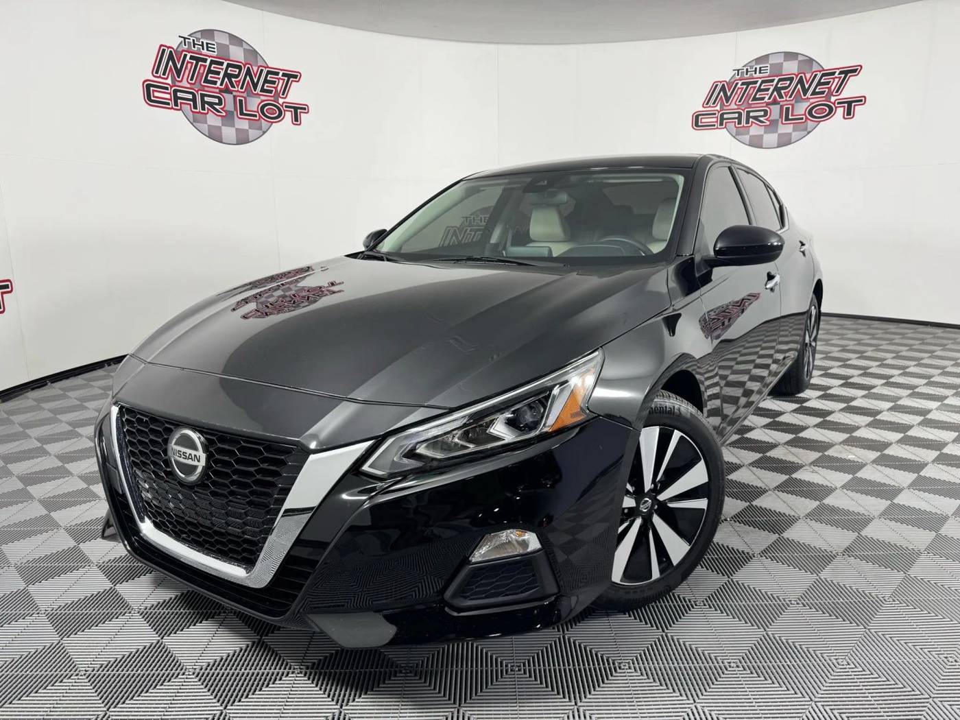 2022 Nissan Altima SV — Sedan — 27,129 mi — Omaha, NE