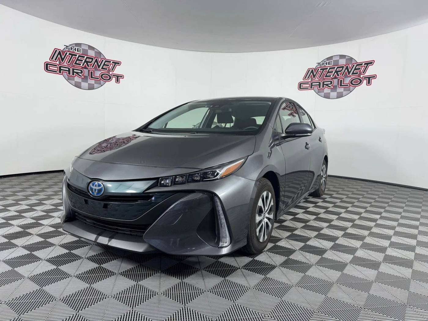 2022 Toyota Prius Prime LE — Hatchback — 15,100 mi — Omaha, NE