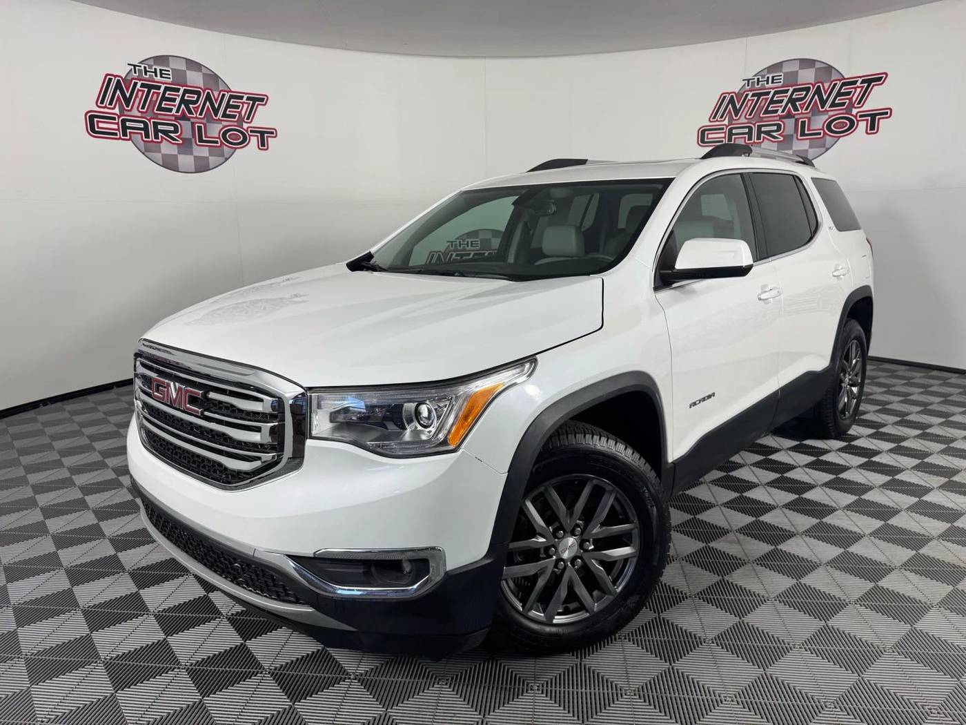 2017 GMC Acadia SLT — SUV — 82,764 mi — Omaha, NE