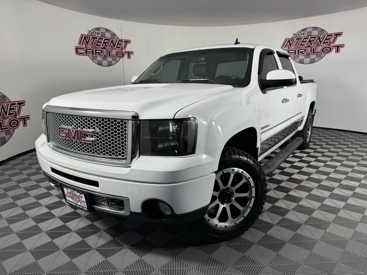 2011 GMC Sierra 1500 Denali — Pickup Truck — 208,008 mi — Omaha, NE