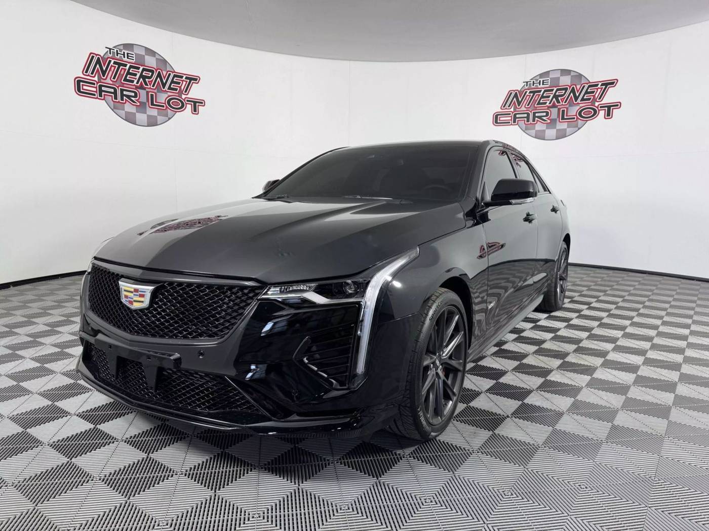 2025 Cadillac CT4-V Standard — Sedan — 2,705 mi — Omaha, NE