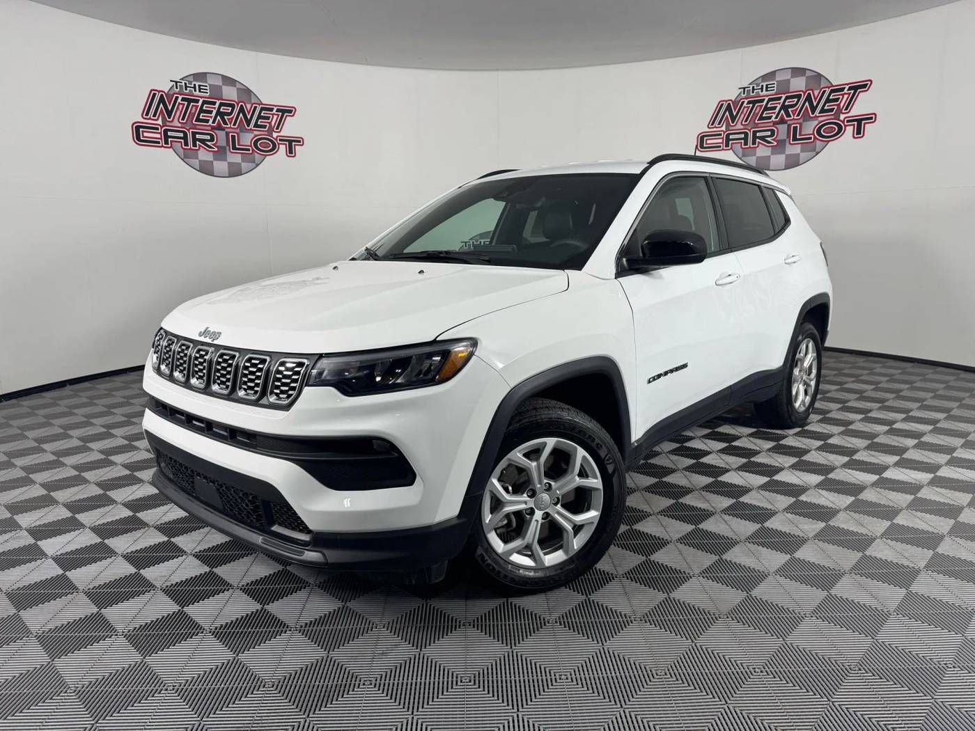 2024 Jeep Compass Latitude — SUV — 29,174 mi — Omaha, NE