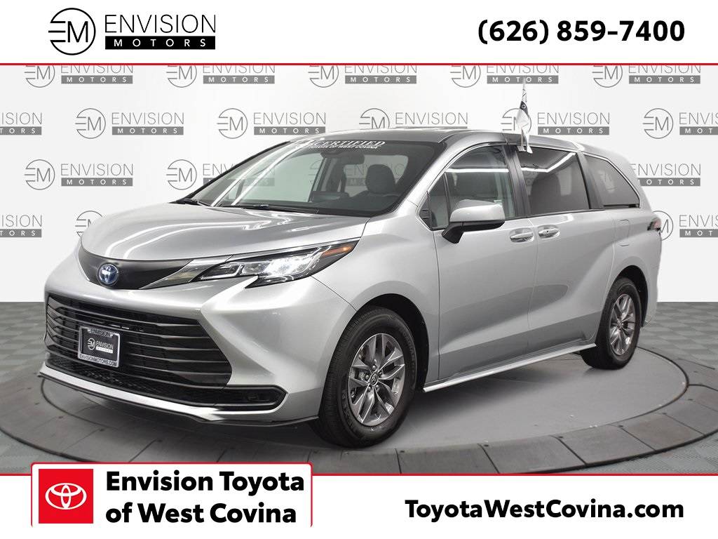 2023 Toyota Sienna LE — Minivan — 64,732 mi — West Covina, CA