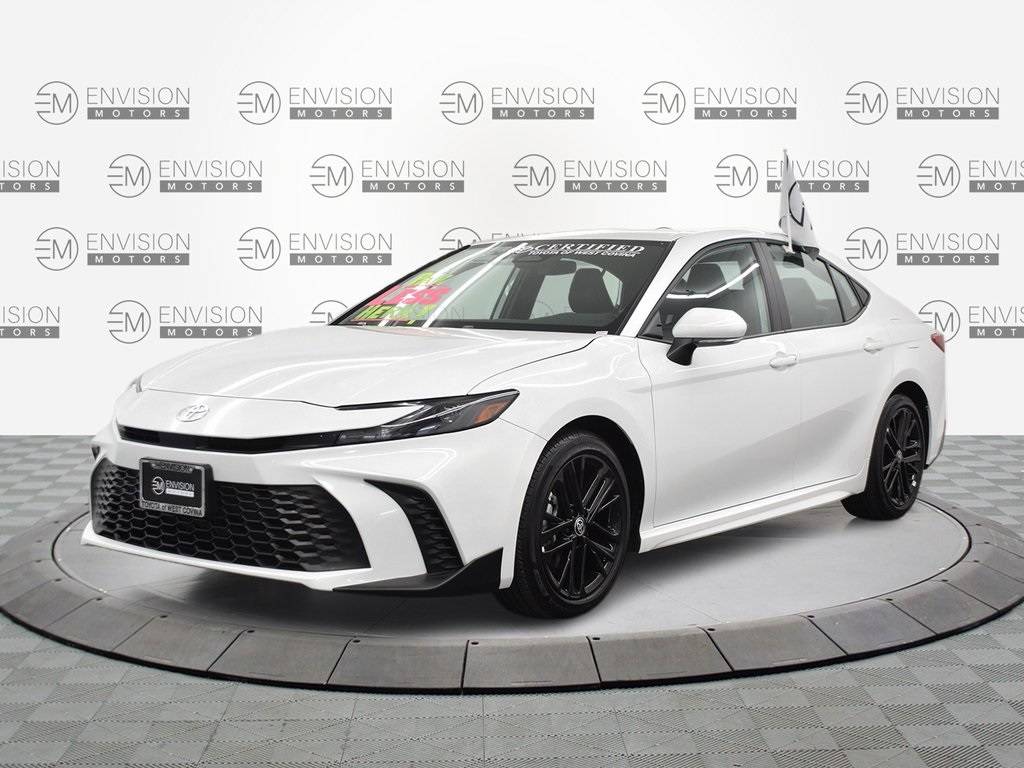 2025 Toyota Camry SE — Sedan — 14,525 mi — West Covina, CA