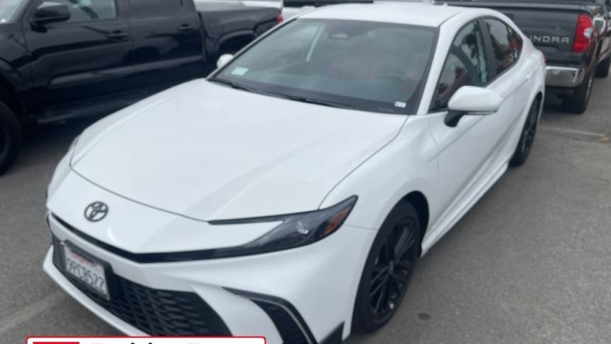 2025 Toyota Camry SE — Sedan — 5,432 mi — West Covina, CA