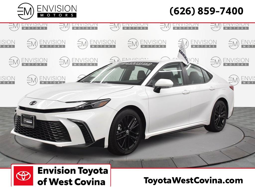 2025 Toyota Camry SE — Sedan — 5,366 mi — West Covina, CA