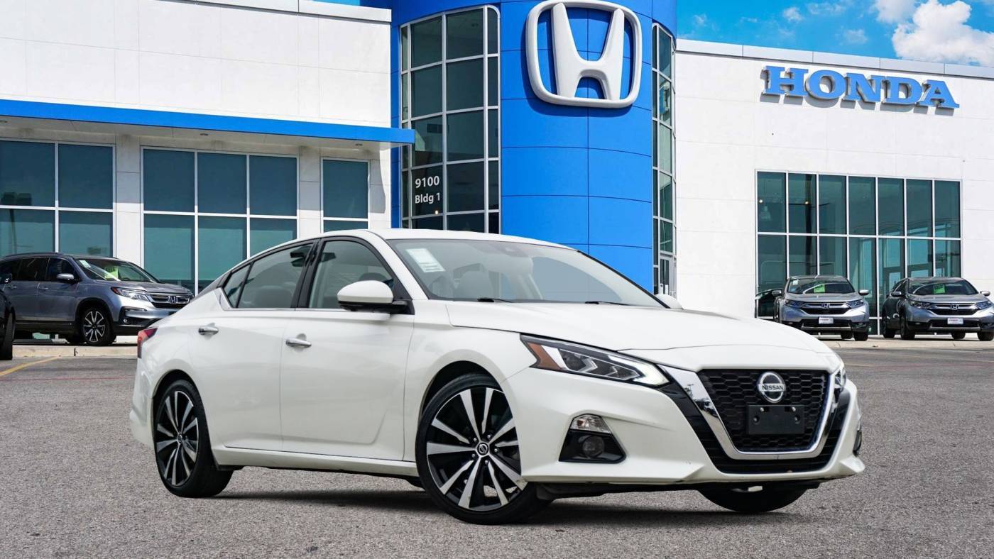 2019 Nissan Altima Platinum — Sedan — 72,769 mi — San Antonio, TX