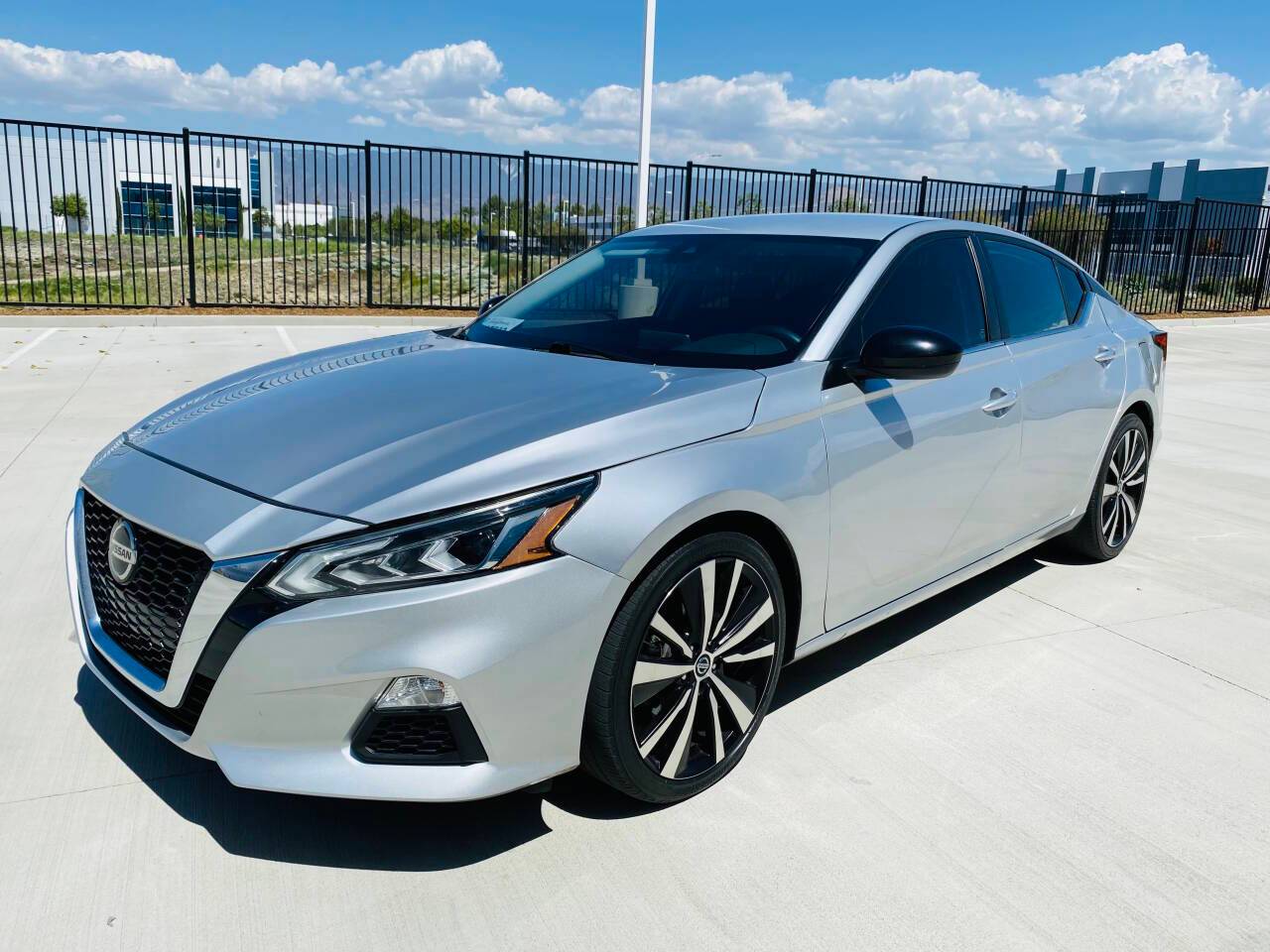 2022 Nissan Altima SR — Sedan — 51,249 mi — San Bernardino, CA