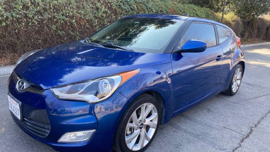 2017 Hyundai Veloster Base — Hatchback — 93,500 mi — San Bernardino, CA