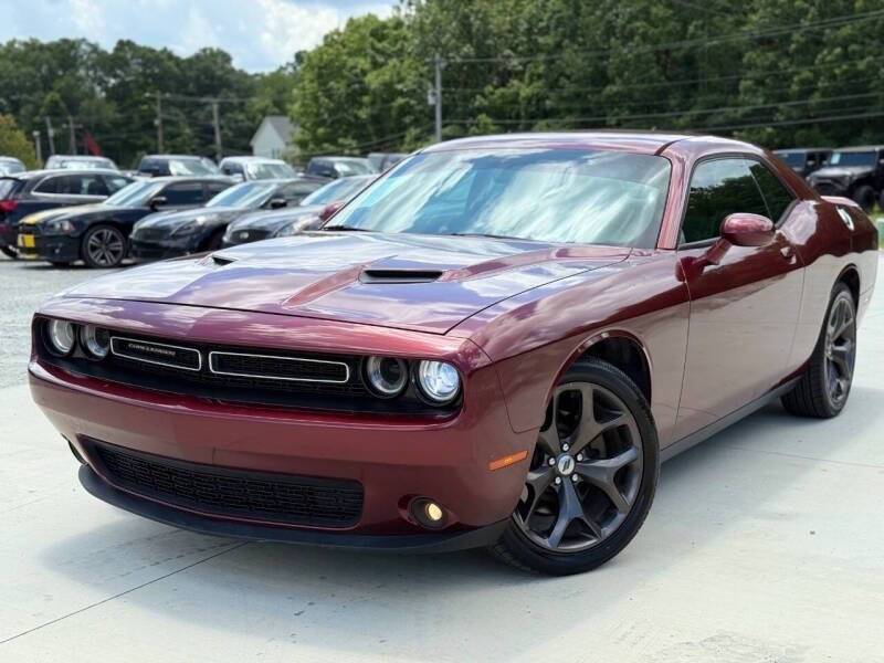 2017 Dodge Challenger SXT Plus