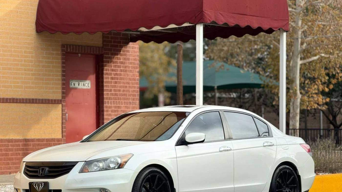 2011 Honda Accord EX-L V6 — Sedan — 152,478 mi — San Antonio, TX