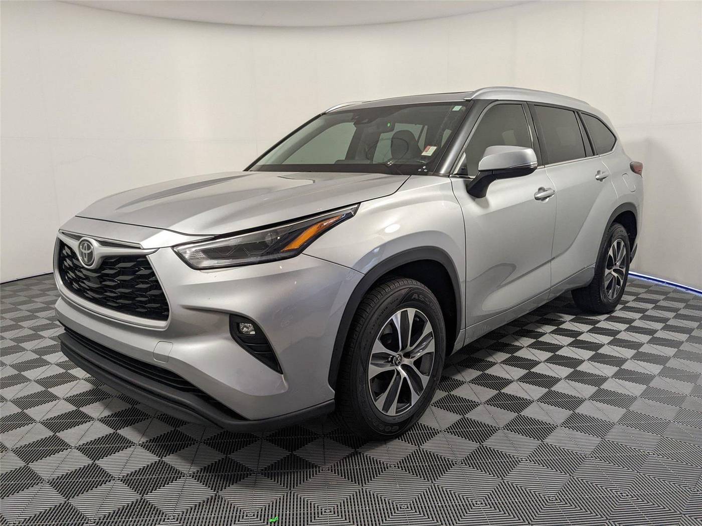 2021 Toyota Highlander XLE — SUV — 97,758 mi — McDonough, GA