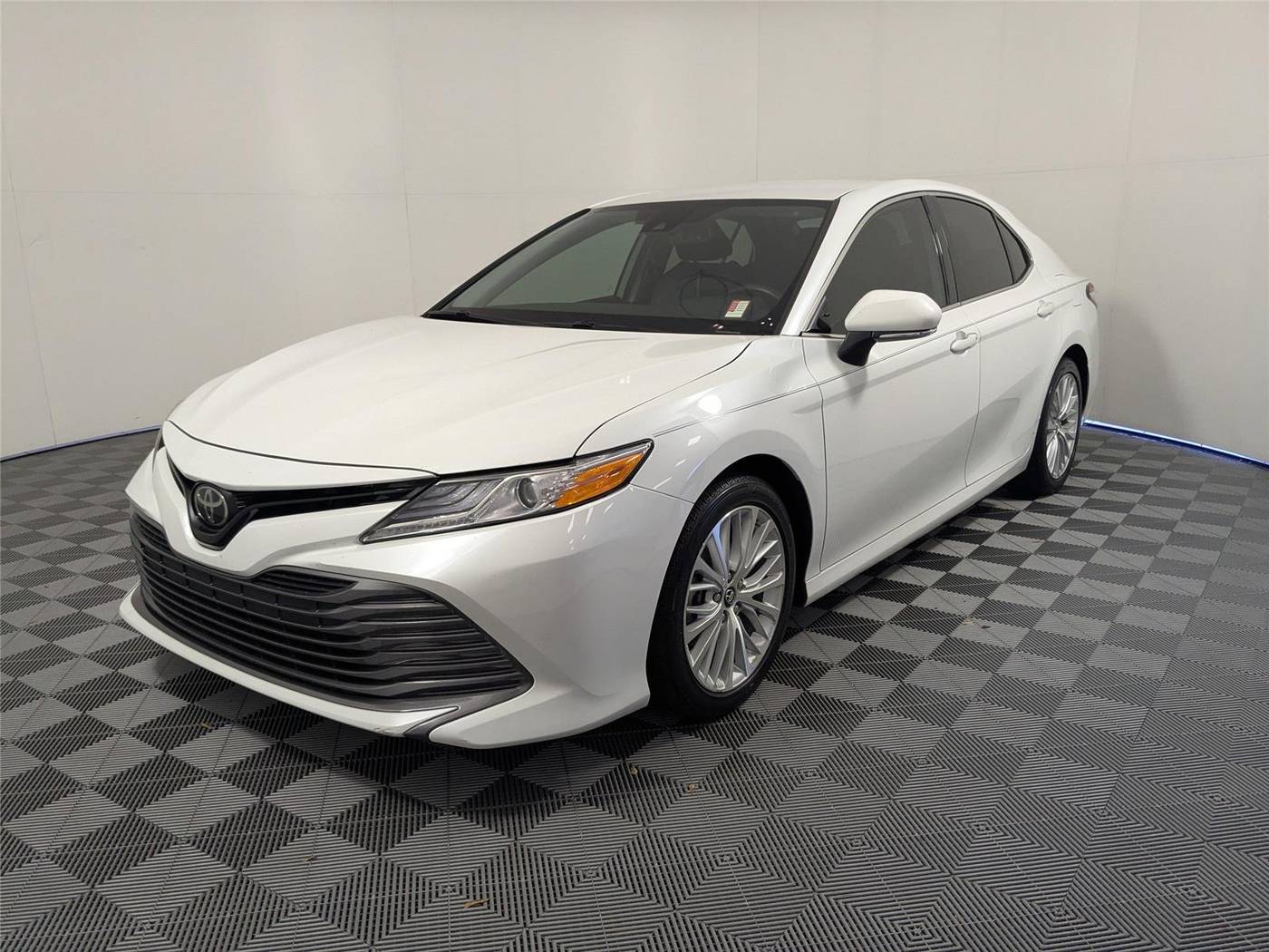 2019 Toyota Camry XLE — Sedan — 52,251 mi — McDonough, GA